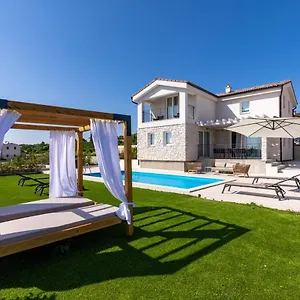  Villa Diminici Villas Kroatien